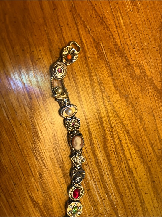 Source Unknown Jewelry - Victorian Gold-Tone Multi-Stone Slide Bracelet with Colorful Charms